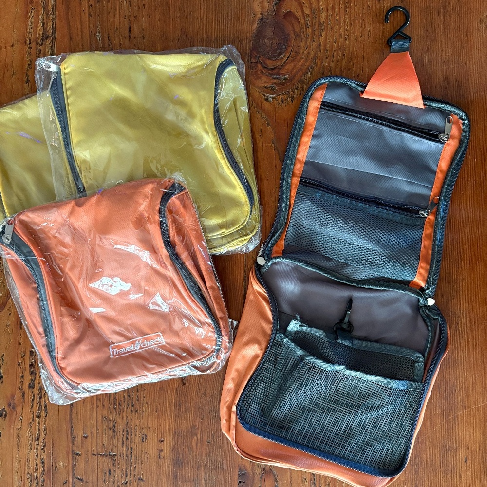 4- NWOT Hanging Travel Toiletry Bags Orange and Green